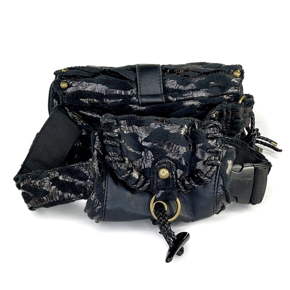 Tornado Mart Vintage Black Stamped Faux Fur/Leather Double Fanny Pack from Japan - Picture 5 of 7